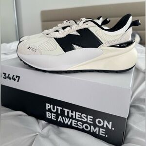 FIGS | New Balance 3447
